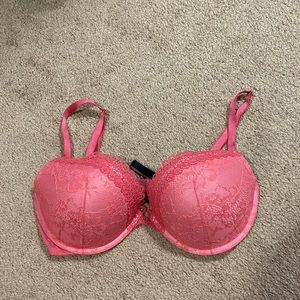 Victoria’s Secret very sexy push-up 34 DD